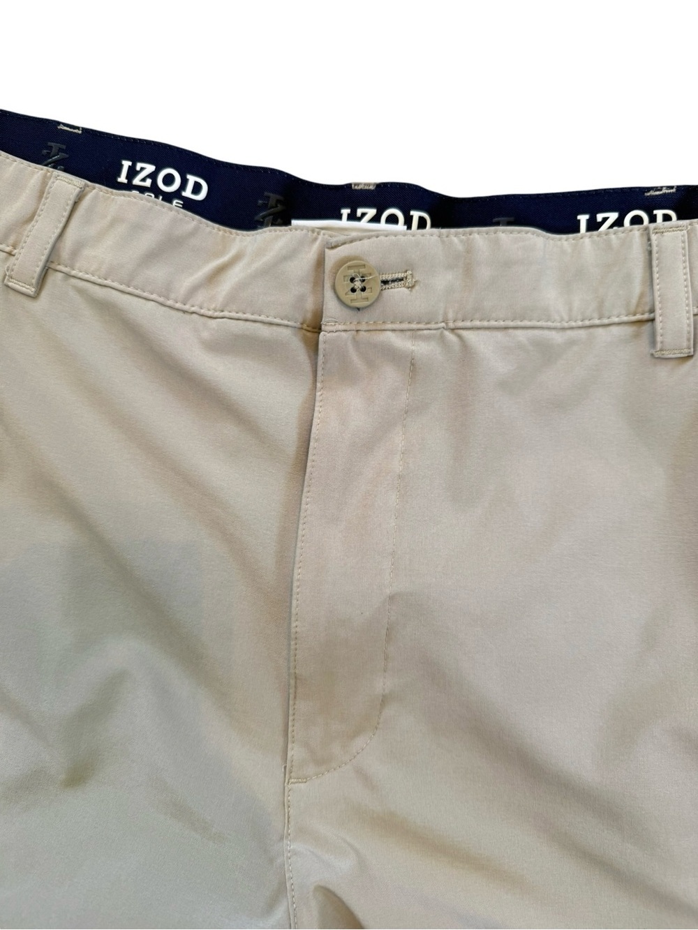 Izod Men's Light Beige Golf Shorts Size 42 - Picture 3 of 9